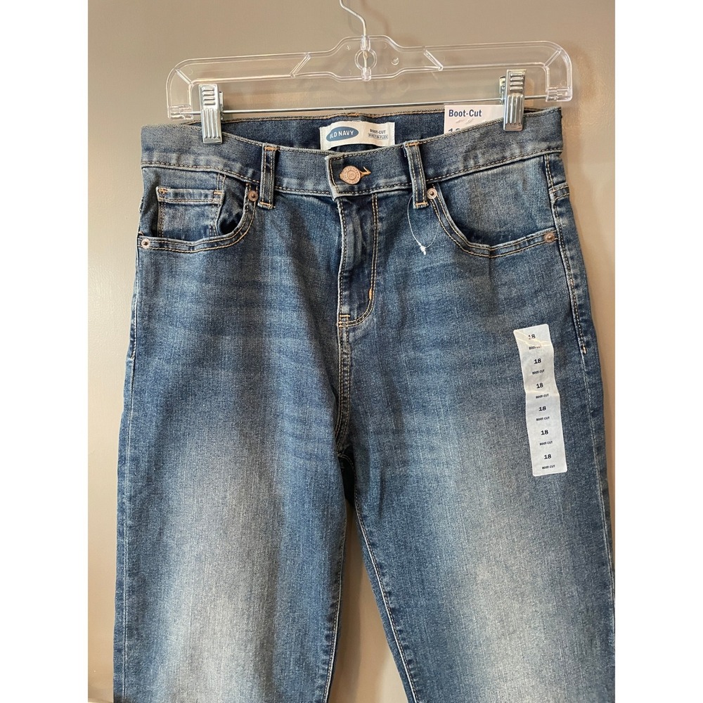 Old Navy Womens Size 18 Boot-Cut Jeans Built-In Flex Adjustable Waist Medium NEW - Picture 2 of 9